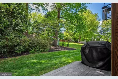 1109 Hillcrest Drive SW, Vienna, VA 22180 - Photo 41