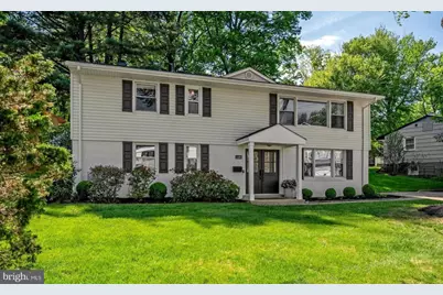 1109 Hillcrest Drive SW, Vienna, VA 22180 - Photo 1