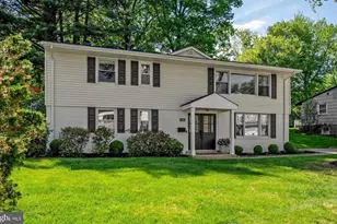 1109 Hillcrest Dr SW, Vienna, VA 22180 - Photo 1