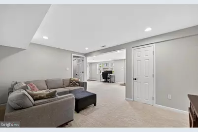 1109 Hillcrest Drive SW, Vienna, VA 22180 - Photo 27