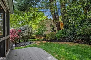1109 Hillcrest Dr SW, Vienna, VA 22180 - Photo 43