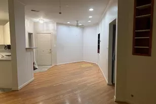 8181 Carnegie Hall Ct, Vienna, VA 22180 - Photo 3