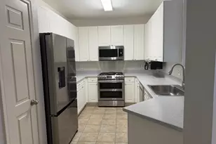8181 Carnegie Hall Ct, Vienna, VA 22180 - Photo 7