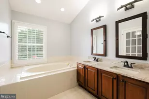 6008 Kelsey Ct, Falls Church, VA 22044 - Photo 31