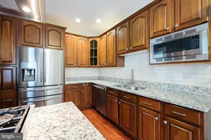 6008 Kelsey Ct, Falls Church, VA 22044 - Photo 23