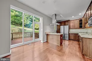 6008 Kelsey Ct, Falls Church, VA 22044 - Photo 23
