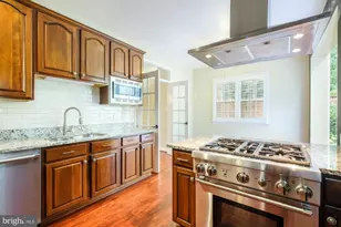 6008 Kelsey Ct, Falls Church, VA 22044 - Photo 25