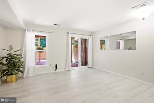8434 Springfield Oaks Dr, Springfield, VA 22153 - Photo 31