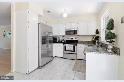 8434 Springfield Oaks Drive, Springfield, VA 22153 - Photo 7