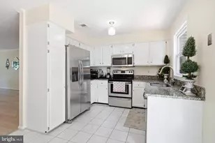 8434 Springfield Oaks Dr, Springfield, VA 22153 - Photo 7