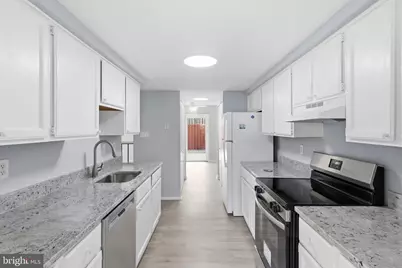 13362 Preuit Place, Herndon, VA 20170 - Photo 17