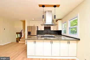 7215 Willow Oak Pl, Springfield, VA 22153 - Photo 11