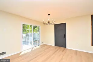 7215 Willow Oak Pl, Springfield, VA 22153 - Photo 9