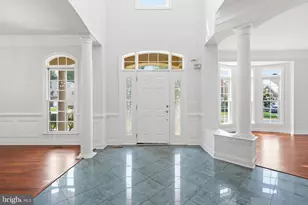 5285 Meadow Estates Dr, Fairfax, VA 22030 - Photo 5