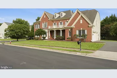 5285 Meadow Estates Drive, Fairfax, VA 22030 - Photo 3