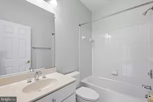 5285 Meadow Estates Dr, Fairfax, VA 22030 - Photo 37
