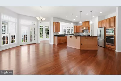 5285 Meadow Estates Drive, Fairfax, VA 22030 - Photo 17