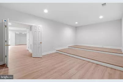 5285 Meadow Estates Drive, Fairfax, VA 22030 - Photo 27