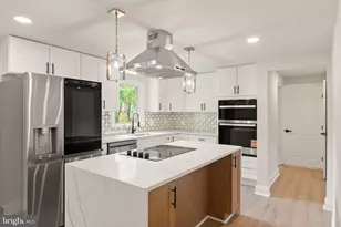 15310 Blueridge View Dr, Centreville, VA 20120 - Photo 11