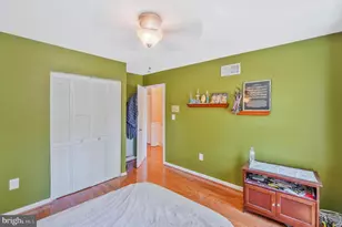7902 Larrick Ct, Springfield, VA 22153 - Photo 23
