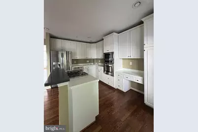 4741 Thornbury Drive, Fairfax, VA 22030 - Photo 5
