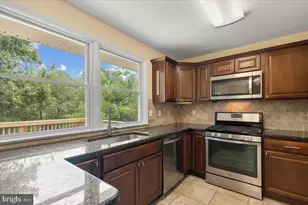 5627 Ottawa Rd, Centreville, VA 20120 - Photo 13