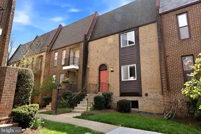 1747 Cy Court, Vienna, VA 22182 - Photo 3