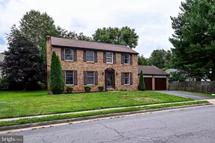 3381 Monarch Ln, Annandale, VA 22003 - Photo 3