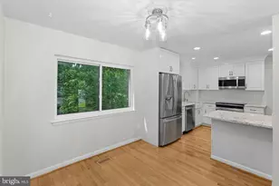 11986 Barrel Cooper Ct, Reston, VA 20191 - Photo 15