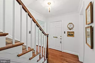 6029 Grove Dr, Alexandria, VA 22307 - Photo 7