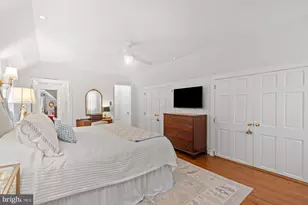 6029 Grove Dr, Alexandria, VA 22307 - Photo 35