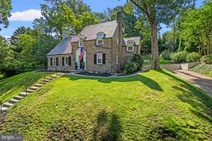 6029 Grove Dr, Alexandria, VA 22307 - Photo 5