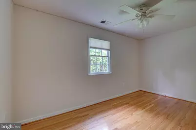 900 Walker Road, Great Falls, VA 22066 - Photo 19