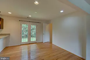 900 Walker Rd, Great Falls, VA 22066 - Photo 7