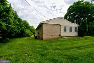 900 Walker Rd, Great Falls, VA 22066 - Photo 51