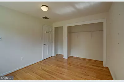 900 Walker Road, Great Falls, VA 22066 - Photo 21