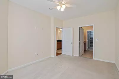 2655 Prosperity Avenue #239, Fairfax, VA 22031 - Photo 17