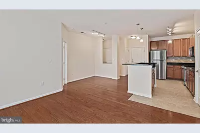 2655 Prosperity Avenue #239, Fairfax, VA 22031 - Photo 9