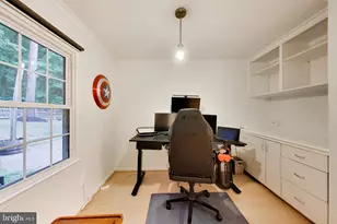 6800 Moon Rock Ct, Alexandria, VA 22306 - Photo 25