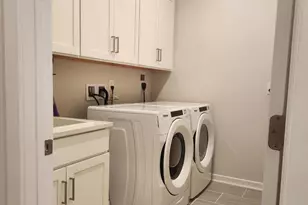 7425 Backett Wood Ter, McLean, VA 22102 - Photo 11