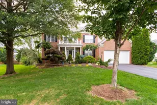 13312 Scotch Run Ct, Centreville, VA 20120 - Photo 3