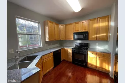 4106 Hazelwood Court, Fairfax, VA 22030 - Photo 7