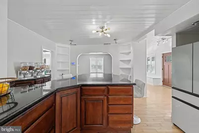 8608 Woodlawn Court, Alexandria, VA 22309 - Photo 9