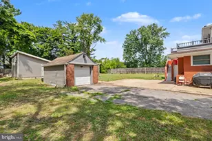 8608 Woodlawn Ct, Alexandria, VA 22309 - Photo 37