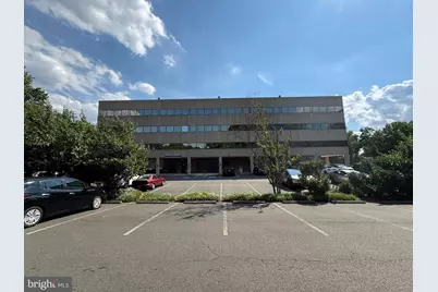 8230 Boone Boulevard #445, Vienna, VA 22182 - Photo 17
