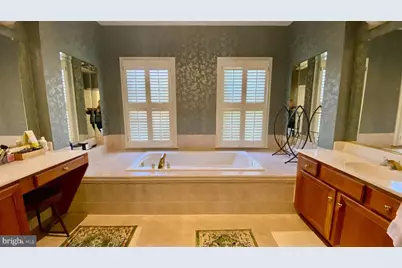 7449 Carriage Hills Drive, McLean, VA 22102 - Photo 11