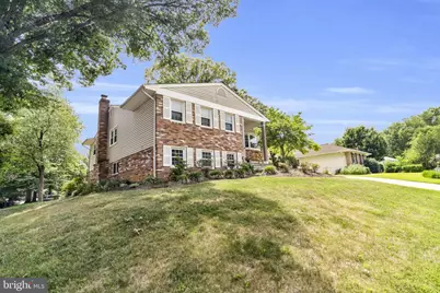 8001 Leyton Place, Springfield, VA 22152 - Photo 3