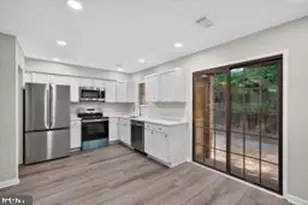 2006 Headlands Cir, Reston, VA 20191 - Photo 5