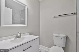 2006 Headlands Cir, Reston, VA 20191 - Photo 11