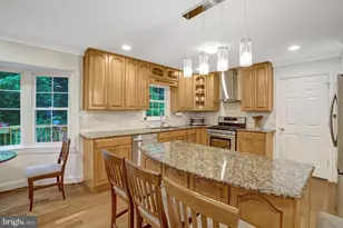 8304 Five Gates Rd, Annandale, VA 22003 - Photo 25